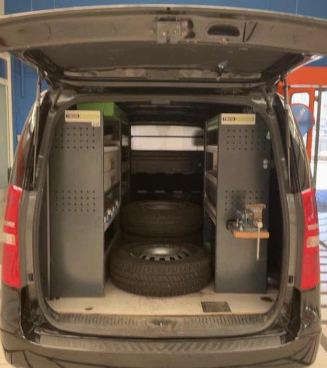 Hyundai H-1 Cargo H1 2.5 CRDi Cargo Profi 136 cv OFFICINA MOBILE - foto 4 di 12