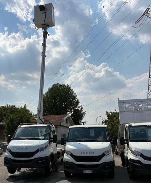 Iveco Daily 35S14H 2.3 HPT PIATTAFORMA AEREA 16 METRI MULTITEL - foto 3 di 4