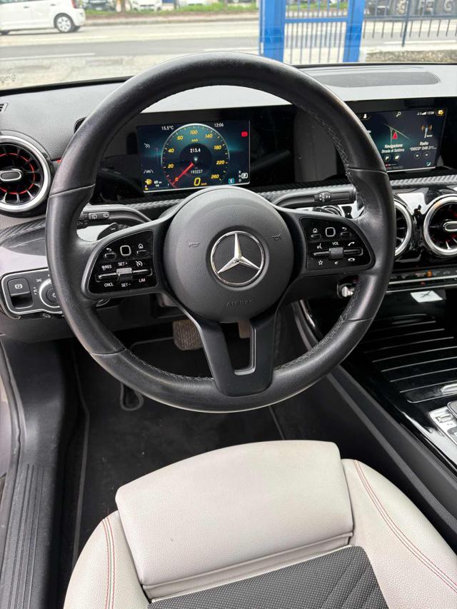 Mercedes-Benz A 180 d Automatic Business Extra, del 2019, 193.200 km, in vendita a Torino (TO)