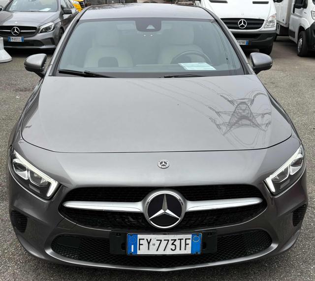 Mercedes-Benz A 180 d Automatic Business Extra - foto 2 di 4
