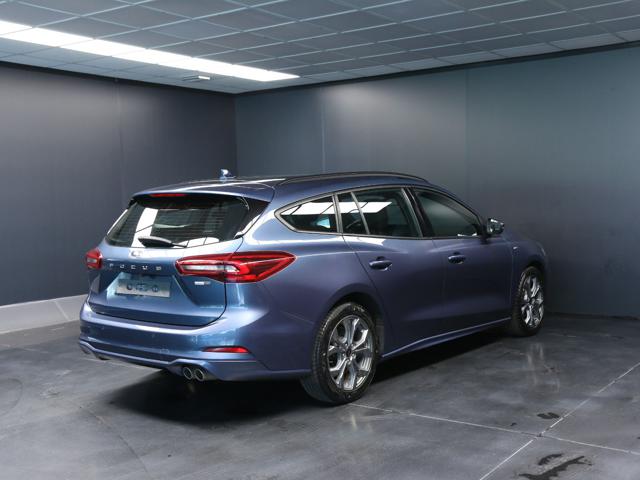 Ford Focus 1.0 EcoBoost Hybrid 125 CV SW ST-Line Design - foto 3 di 15