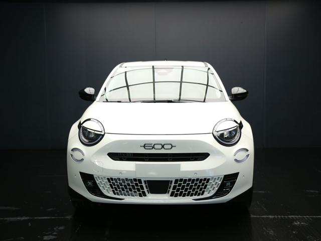 Fiat 600 Hybrid 145 CV DCT MHEV La Prima II - foto 2 di 4