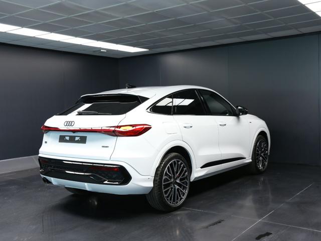 Audi Q5 Sportback TDI 204CV mHEV+ quattro S tronic S line - foto 4 di 4