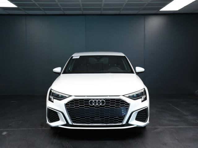 Audi A3 Sportback 30 TDI 116CV S tronic S line - foto 2 di 4