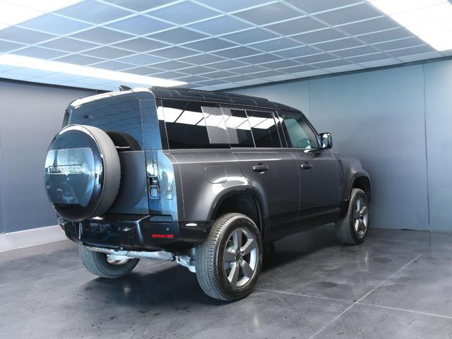 Land Rover Defender 110 3.0D I6 250 CV AWD Auto X-Dynamic HSE - foto 3 di 4