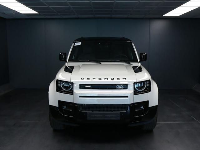 Land Rover Defender 110 3.0D I6 250 CV AWD Auto X-Dynamic HSE - foto 2 di 4