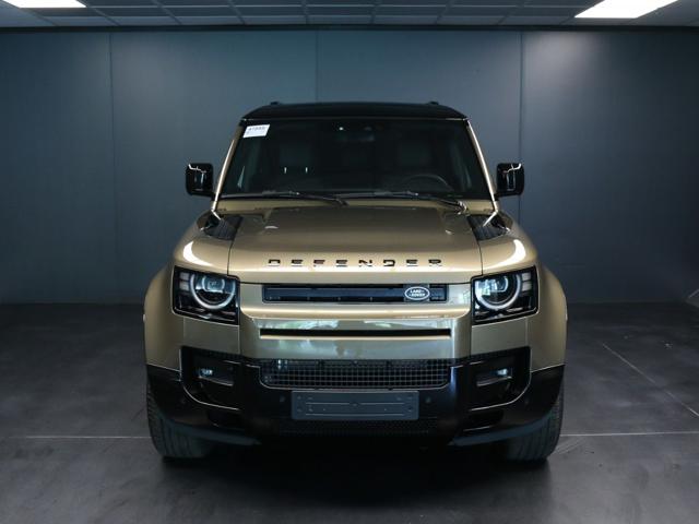 Land Rover Defender 110 3.0D I6 250 CV AWD Auto X-Dynamic HSE - foto 2 di 4
