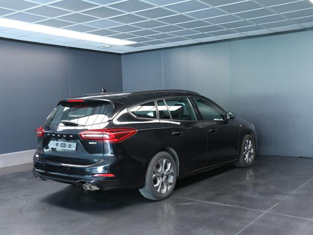 Ford Focus 1.0 EcoBoost Hybrid 155 CV Powershift SW ST-line - foto 3 di 4