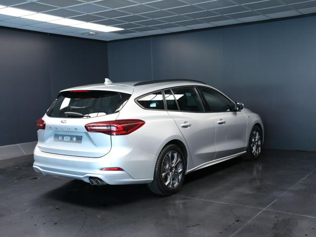 Ford Focus 1.5 EcoBlue 115CV automatico SW ST-Line - foto 3 di 4
