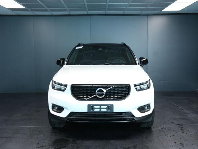 Volvo XC40 B4 197AWD Geartronic R-design - foto 2 di 4