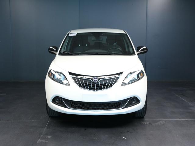 Lancia Ypsilon 1.0 FireFly 5 porte S&S Hybrid Ecochic Silver - foto 4 di 4