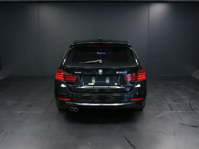 BMW 330 330d 3.0 258CV xDrive Touring Luxury - foto 4 di 4