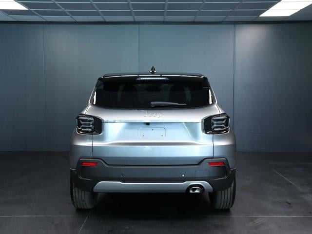 Jeep Avenger 1.2 Turbo 100CV(110CV) e-Hybrid Summit E-DCT 6 - foto 4 di 4