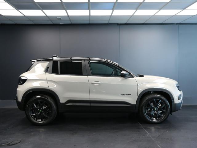 Jeep Avenger 1.2 Turbo 136CV(145CV) e-Hybrid 4xe Overland - foto 3 di 4