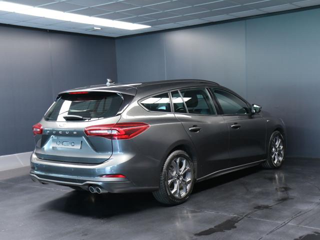 Ford Focus 1.5 EcoBlue 120 CV automatico SW ST-Line - foto 3 di 4
