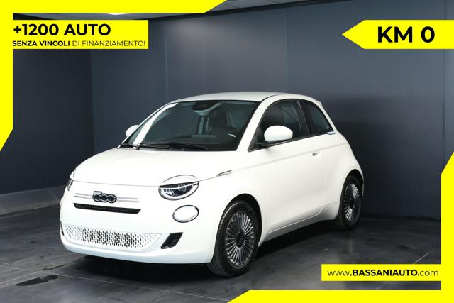 Fiat 500 1.0 65CV Hybrid Berlina Torino, del 2026, in vendita a ARSIè (BL)