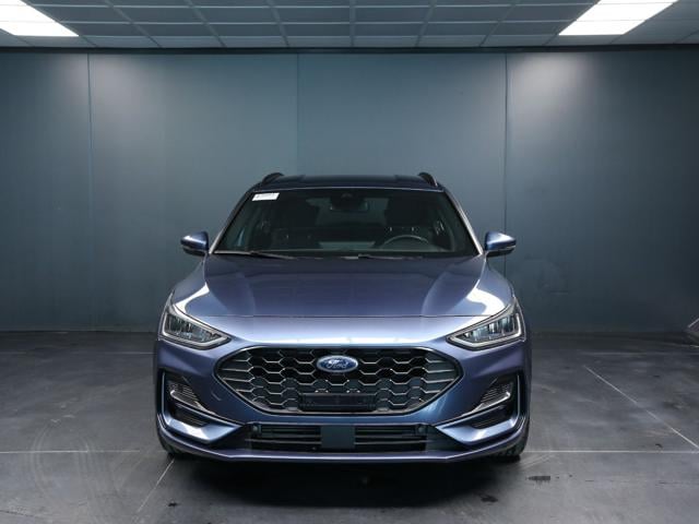 Ford Focus 1.0 EcoBoost Hybrid 125 CV SW ST-Line Design - foto 2 di 4