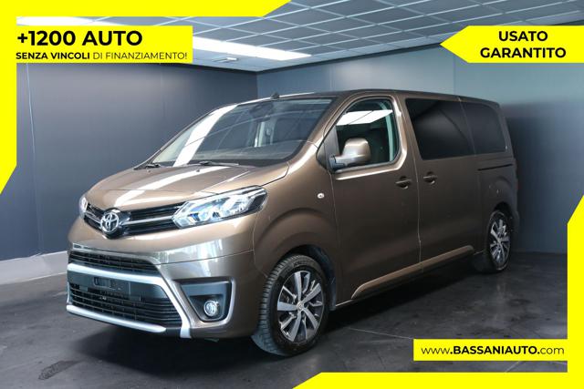 Toyota Proace Verso 2.0D 144CV L1 D Executive 8 POSTI, del 2023, 39.801 km, in vendita a ARSIè (BL)