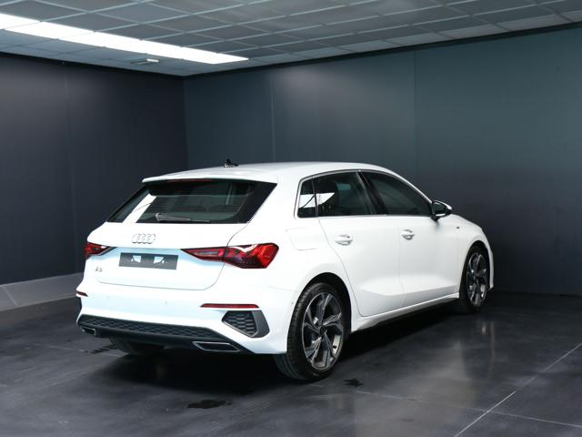 Audi A3 Sportback 30 TDI 116CV S tronic S line - foto 3 di 4