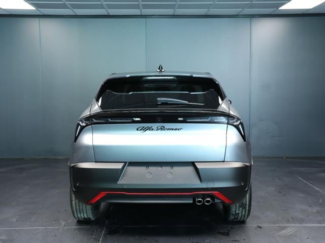 Alfa Romeo Junior 1.2 145 CV Hybrid eDCT6 Speciale - foto 4 di 4