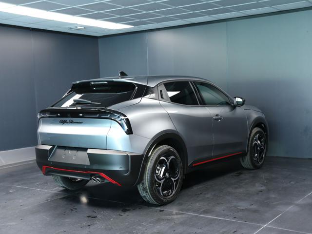 Alfa Romeo Junior 1.2 145 CV Hybrid eDCT6 Speciale - foto 3 di 4