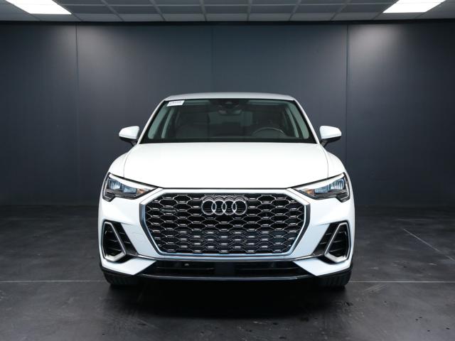 Audi Q3 SPB 35 TDI quattro S tronic S line edition - foto 2 di 4