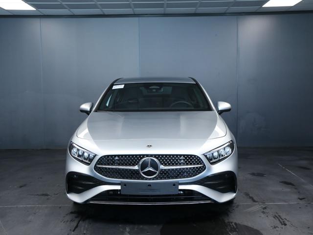 Mercedes-Benz A 180 Automatic AMG Line Extra - foto 2 di 4