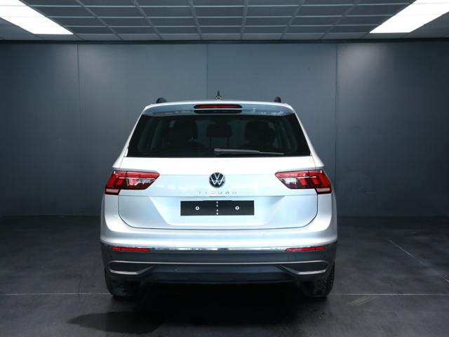Volkswagen Tiguan 2.0 TDI 150CV DSG Life - foto 4 di 4