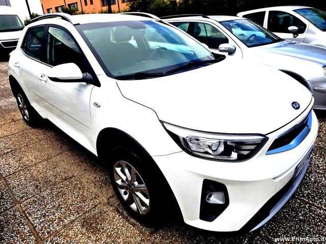 Kia Stonic 1.6 CRDi 110 CV Style - foto 4 di 4