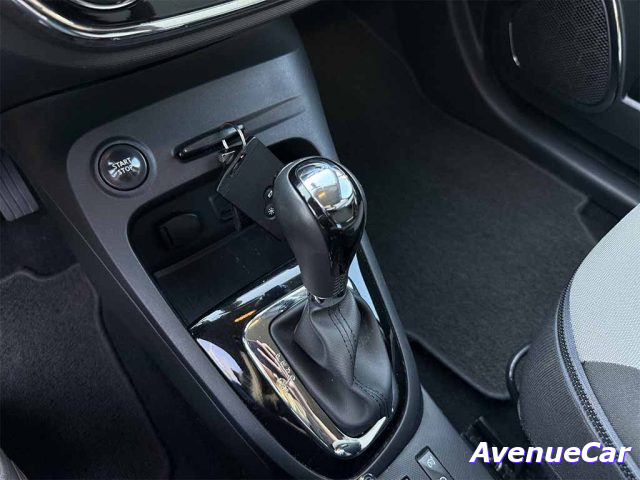 Renault Captur 1.2 tce energy R-Link AUTOMATICA TELECAMERA NAVI, del 2014, 90.000 km, in vendita a Monza (MB)