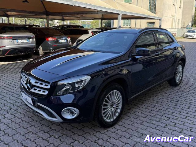 Mercedes-Benz GLA 180 d SPORT TELECAMERA NAVIGATORE SEDILI SPORTIVI usato a MONZA
