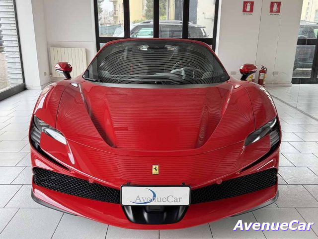 Ferrari SF90 Spider VISIBILE IN SEDE UFFICIALE ITALIANA IVA ESP - foto 2 di 4
