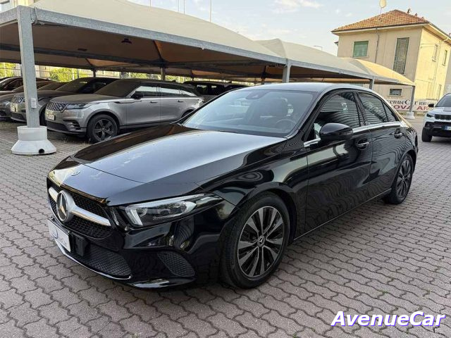 Mercedes-Benz A 180 Sport BERLINA TELECAMERA IVA ESPOSTA PREZZO REALE usato a MONZA