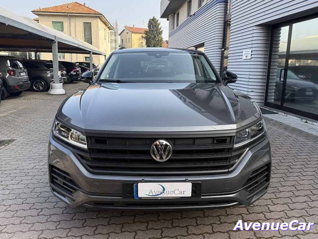 Volkswagen Touareg 3.0 tdi Black Style tiptronic TELECAMERA CARPLAY - foto 2 di 4