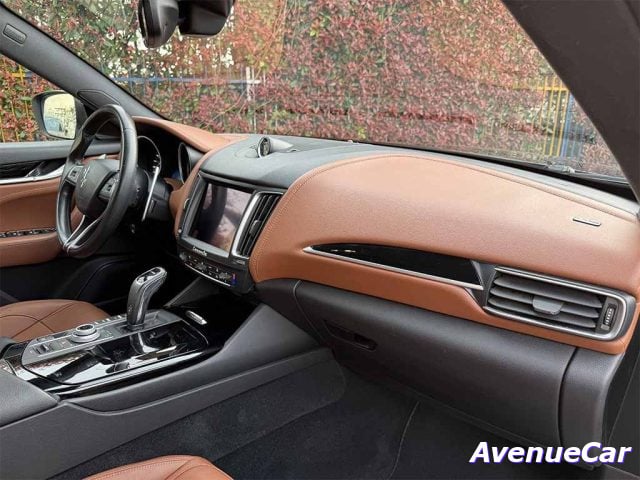 Maserati Levante GRANSPORT TELECAMERA CERCHI 21'' IVA ESPOSTA, del 2020, 100.000 km, in vendita a Monza (MB)