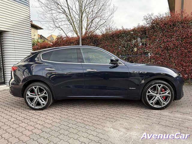 Maserati Levante GRANSPORT TELECAMERA CERCHI 21'' IVA ESPOSTA - foto 4 di 4