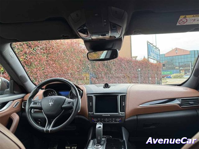 Maserati Levante GRANSPORT TELECAMERA CERCHI 21'' IVA ESPOSTA usato a MONZA
