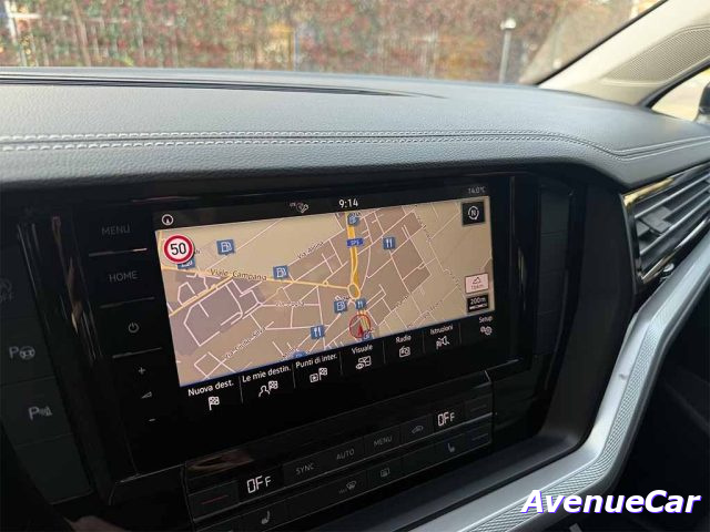 Volkswagen Touareg 3.0 tdi Black Style tiptronic TELECAMERA CARPLAY - foto 2 di 4