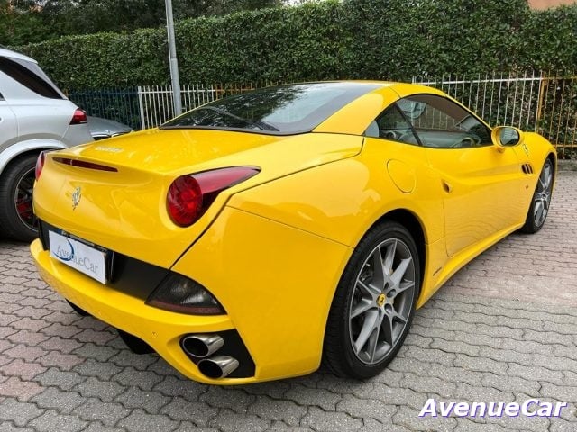 Ferrari California CERCHI DA 20'' VOLANTE A LED CARBONIO INTERNO FULL, del 2011, 90.000 km, in vendita a Monza (MB)