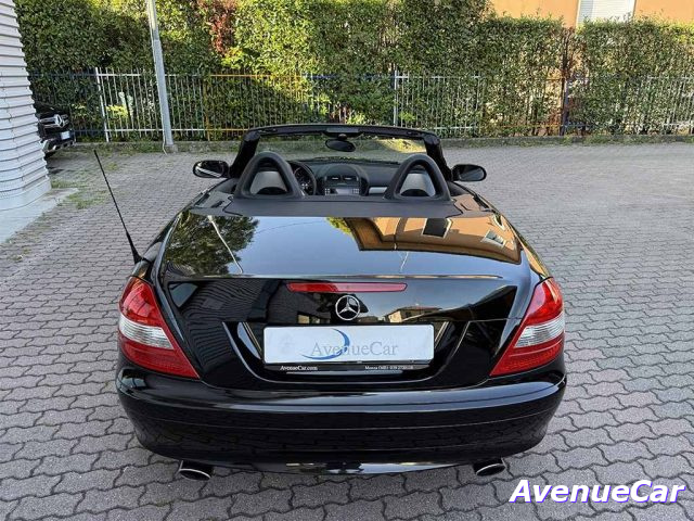 Mercedes-Benz SLK 200 Roadster cabrio AUTOMATICA PELLE CERCHI LEGA 17'' usato a MONZA