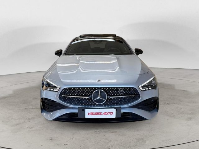 Mercedes-Benz CLA 200 d AMG line Premium | Tetto - foto 4 di 4