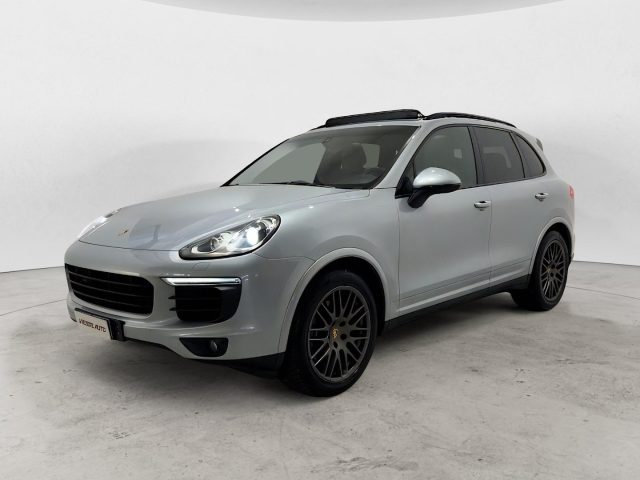 Porsche Cayenne Platinum 262 CV, del 2017, 139.800 km, in vendita a Milano (MI)
