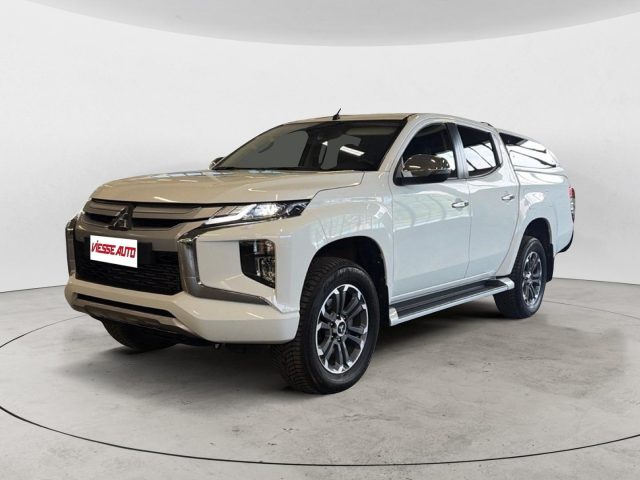 Mitsubishi L200 DOPPIA CAB HARD TOP usato a MILANO