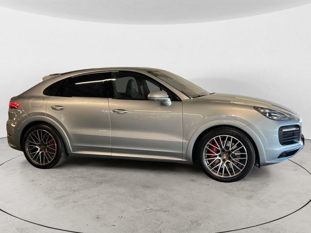 Porsche Cayenne GTS - foto 3 di 4