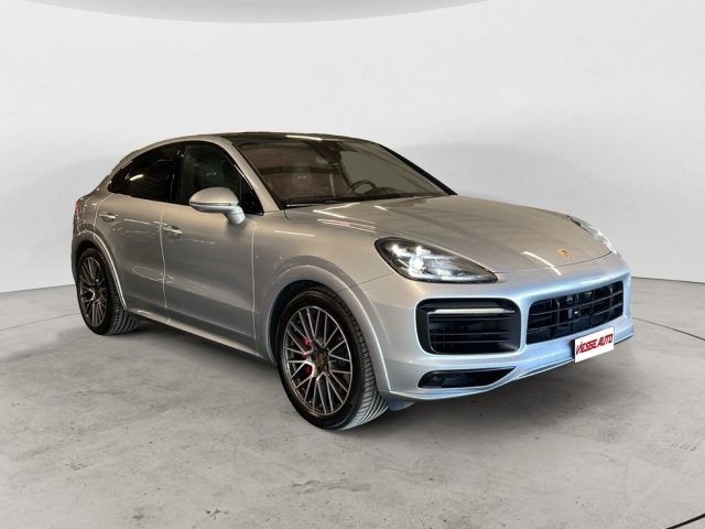 Porsche Cayenne GTS - foto 2 di 4