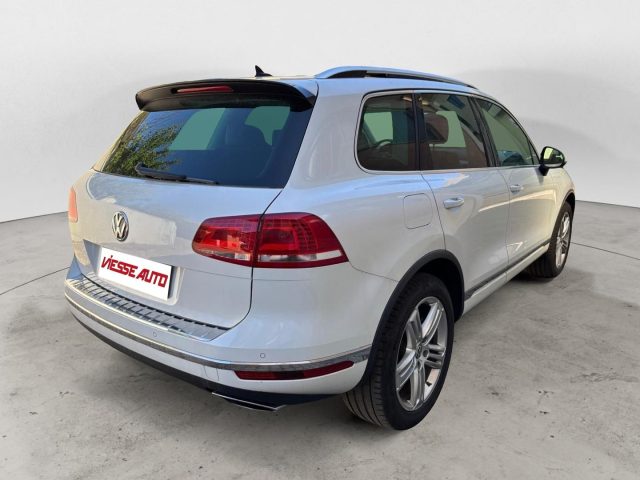 Volkswagen Touareg - foto 4 di 4