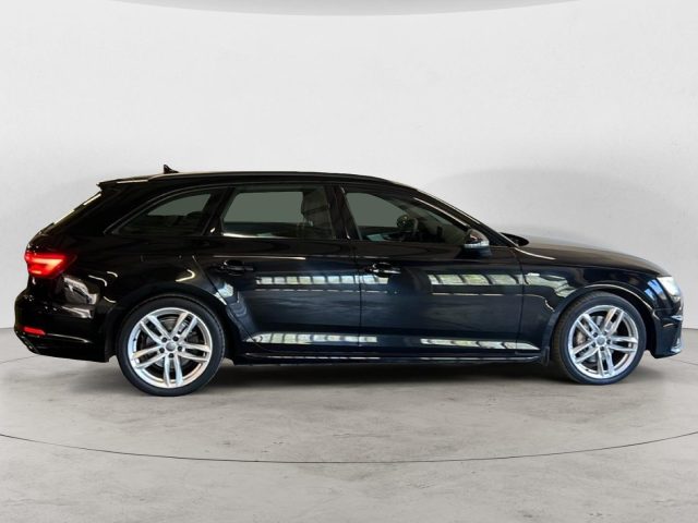 Audi A4 AVANT quattro - foto 4 di 4