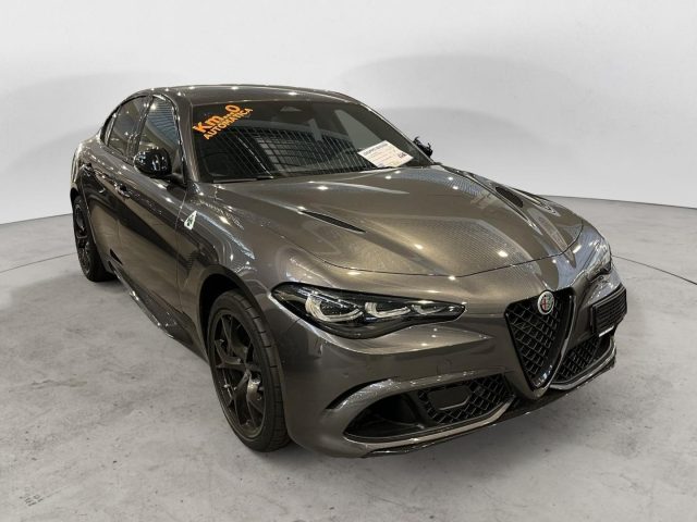 Alfa Romeo Giulia Quadrifoglio - foto 3 di 4