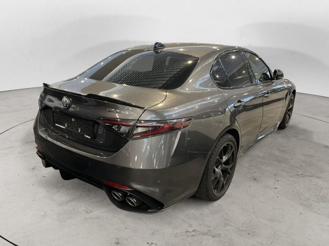 Alfa Romeo Giulia Quadrifoglio - foto 4 di 4