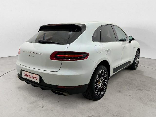 Porsche Macan - foto 4 di 4